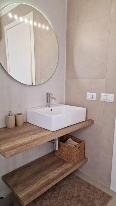 Olivella21 Luxury Apartment Montesanto Neapol Zewnętrze zdjęcie